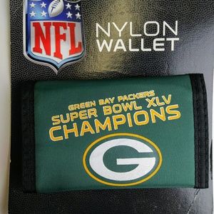 Lot of 2 NFL Green Bay Packers Nylon Wallet
